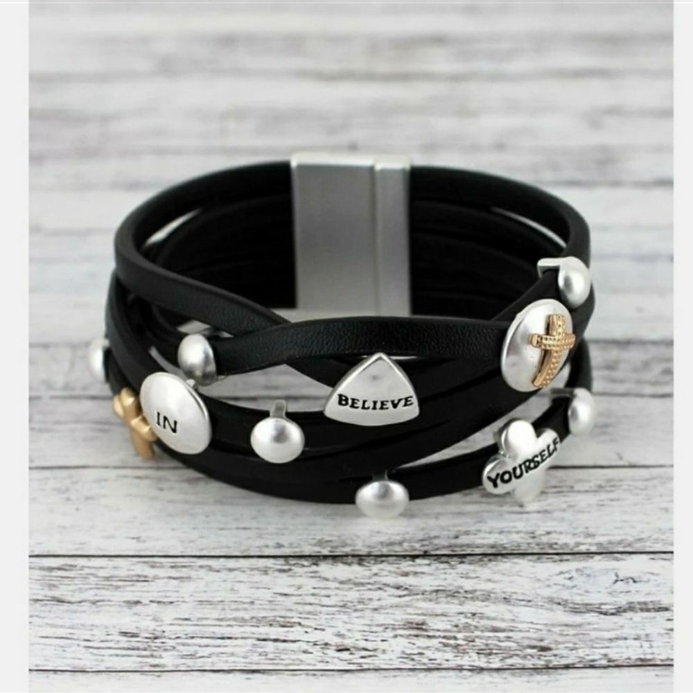 BELIEVE IN YOURSELF Black  Magnetic Bracelet